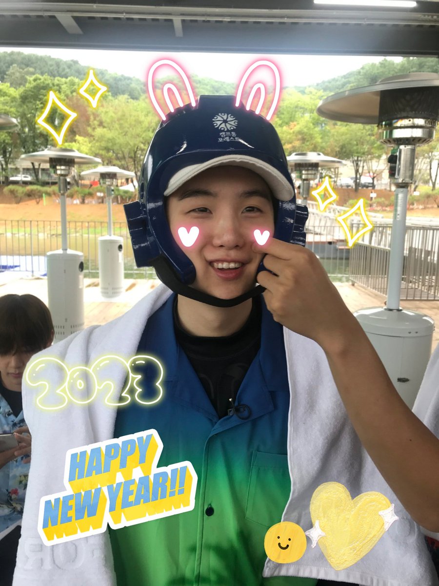 hi061341's tweet image. ございます(ϋ)/
あけまして
おめでとうございます🎍🐰
今年も
マイペース 気まぐれな私をどうぞよろしくです🦥*̣̩⋆🫰
みなさんはお餅 食べましたか？私は先程3個…😋😄🫣
   #皆さん変わらずよろしくです #新しい出会いも楽しみ #大人ARMY #ユンギペン
 #オルペン #BTSARMY