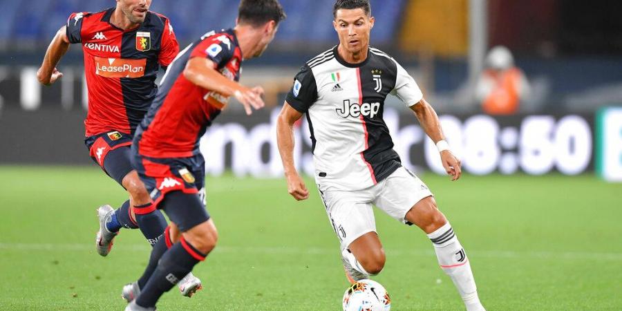 Hindustaantime's tweet photo. Manchester United has terminated its contract with Cristiano Ronaldo after the latter’s explosive interview where he severely criticized the club and the manager. #CristianoRonaldo #ManchesterUnited #EnglishPremierLeague https://t.co/QCClsFP5WZ