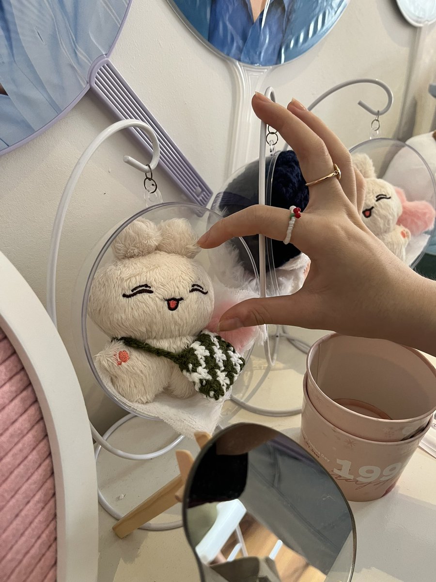 wooztae's tweet photo. @gtlmss @AlwaysLovingShu ~ 
thank you for the event hehehe ❤️✨☁️

w @kwannieberry @jaes92percent @jjeon_17 https://t.co/ACqMkULEw6