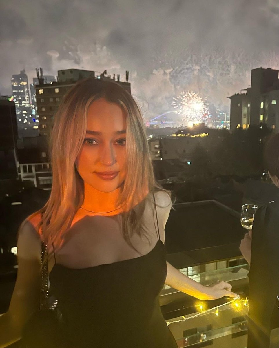 alycista's tweet photo. FELIZ AÑO MI BEBÉ https://t.co/k9auHDMk4z