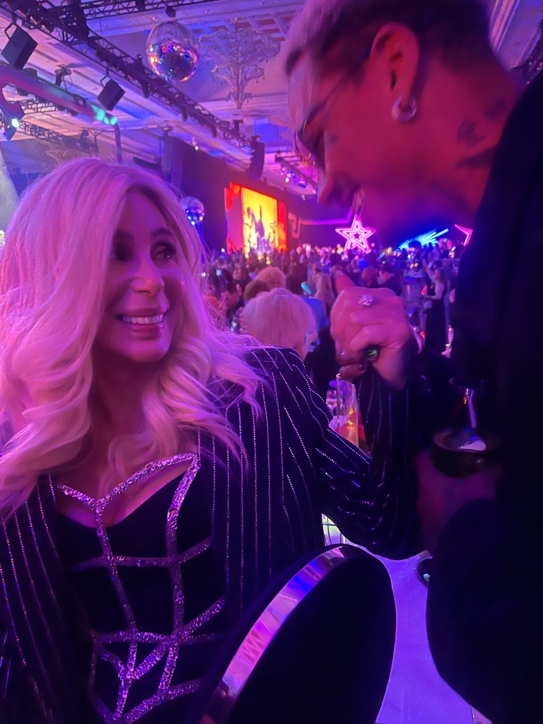 Cher tweet media