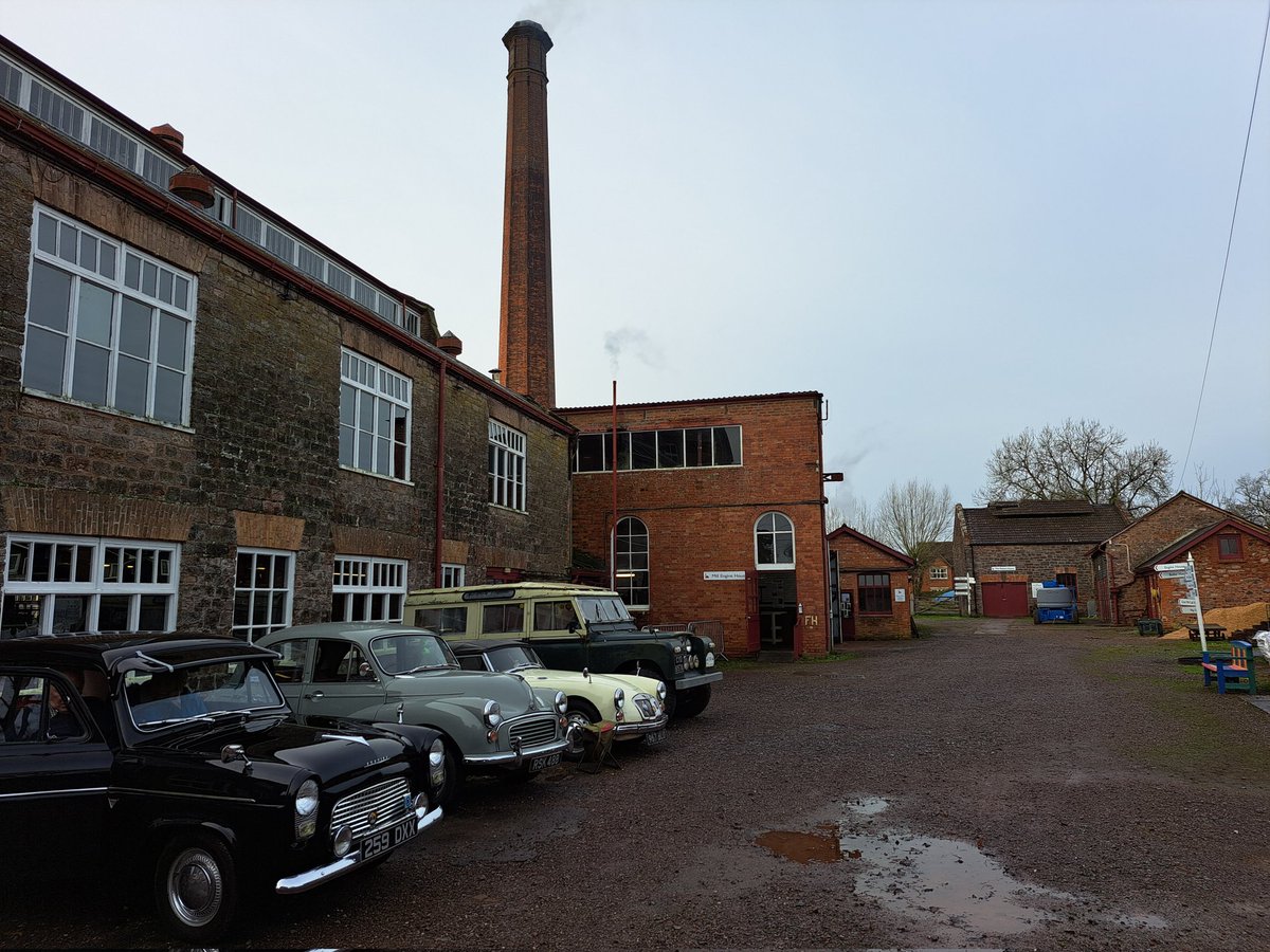 #HappyNewYear #NewYearsDay2023 <a href="/ColdharbourMill/">Coldharbour Mill</a> <a href="/CrashBoxClub/">Crash Box Club Devon</a> #classiccars #Steam