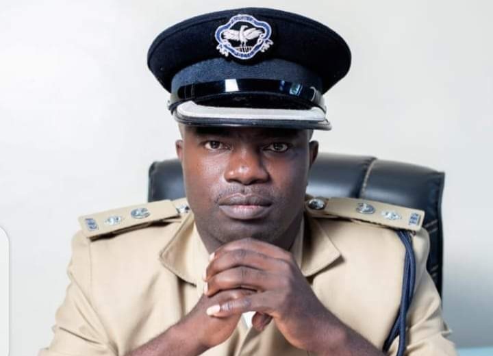 Mwebantu's tweet photo. Police arrest suspected cellphone snatchers - https://t.co/oXMuGAzCMt https://t.co/JaMyDbLxIq