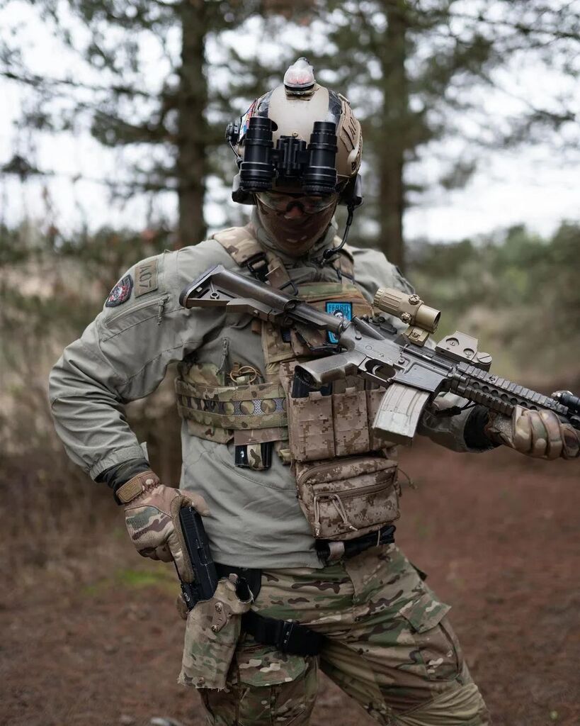 Weapon762 tweet media