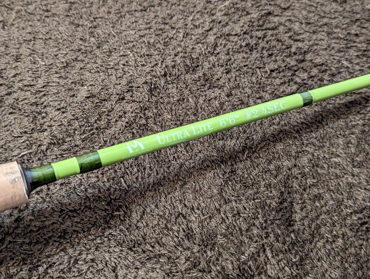 daiwa_sapporoSR's tweet photo. フライタックルはオイカワをメインターゲットとしつつ、川スモール・管釣りにも使いたいので#2(実際は#3 くらいの強さ)
ブランクスのカラーも素敵🤗
連休中に早速使いたい✨
#フライフィッシング
#maxcatch https://t.co/uOVxCLIXwE