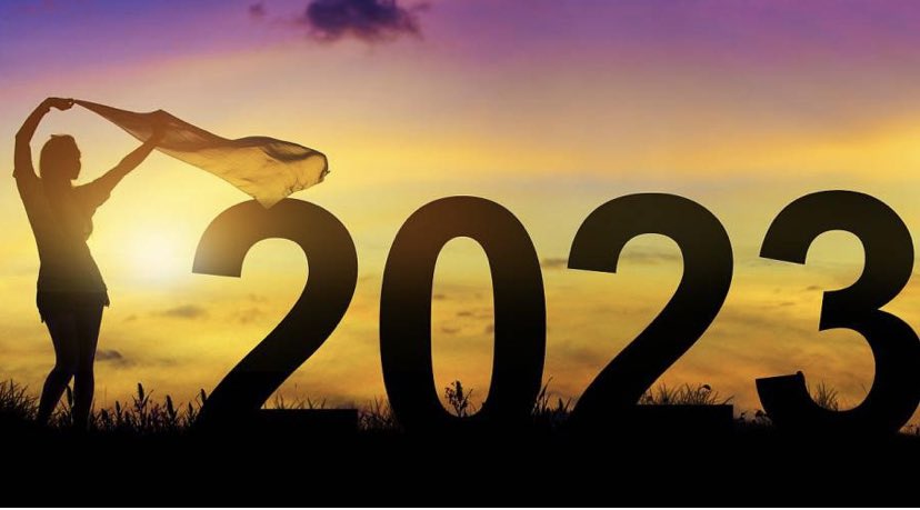 #BonneAnnée2023 🥂 À nouvel an, nouvel élan Soyez heureux et libre de l’être, dans tous les domaines de votre vie, la famille, le travail, l’amour, l’amitié et une belle santé