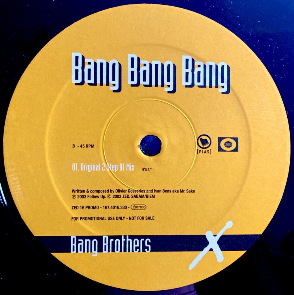 OGosseries's tweet photo. Il y a tout juste 20 ans, le 2 janvier 2003, sortait ce disque produit par mes soins avec #DJSake aux ‘vocals’ et l’ami @DJDADDYK en face B avec un remix de classe mondiale🇧🇪 #BangBrothers #oliviergosseries https://t.co/wvbC94XYZd