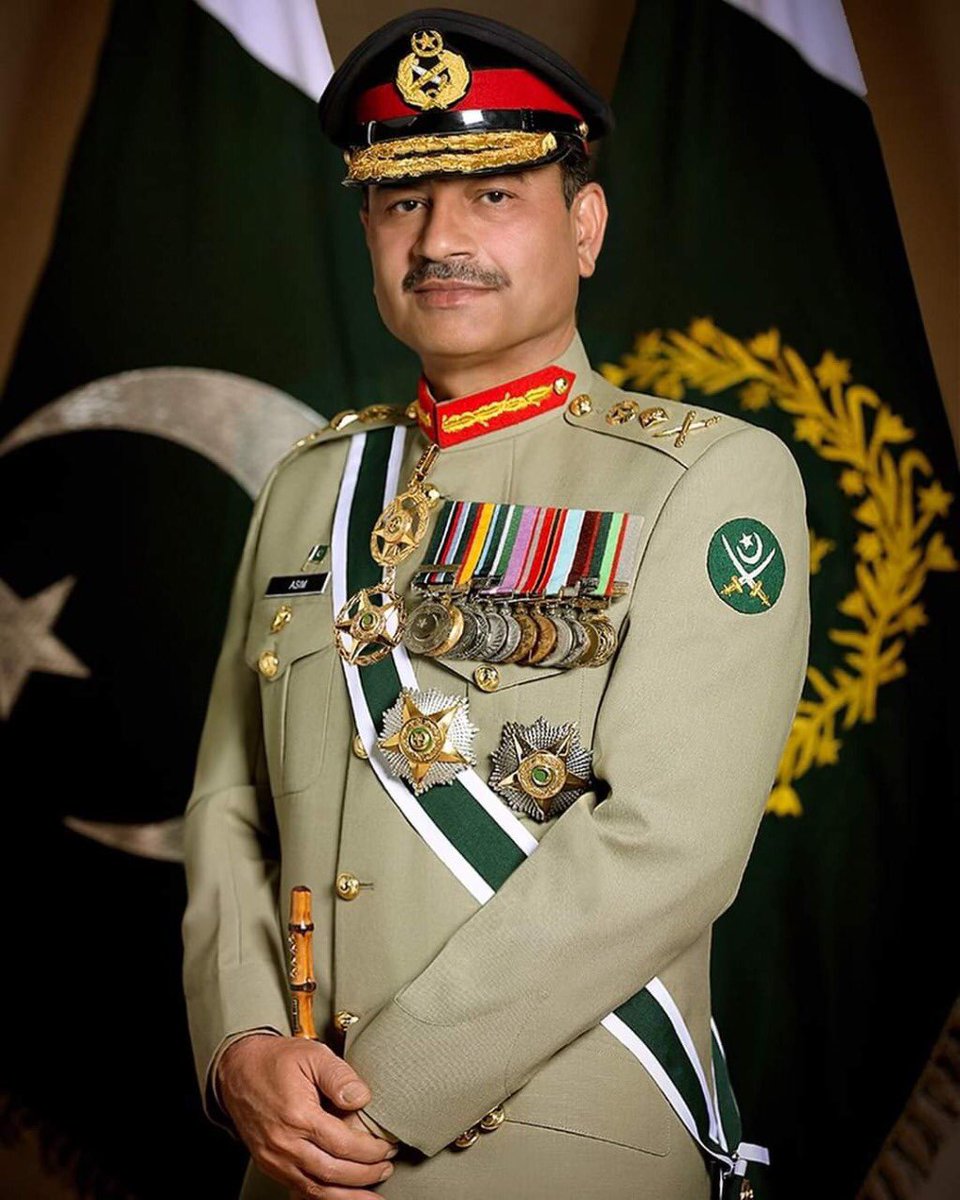 Chief Of Army Staff General Syed Asim Munir 
.
.
.
#ArmyChiefOfPakistan #army #armychiefasimmunir #updatepakistan #Pakistan