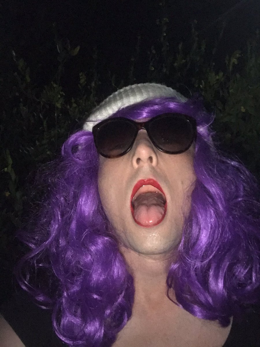 SissyTG88's tweet photo. Prolly gonna end up on my knees again tonight. Any takers? Xoxo https://t.co/fSu2Yv9pKw