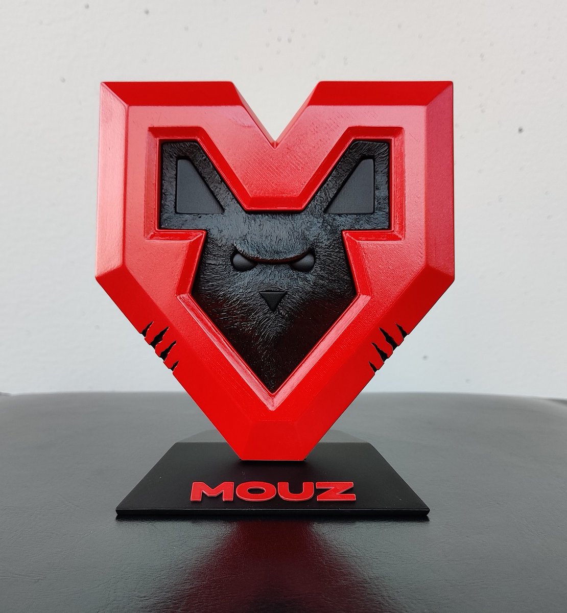 Tiizan1's tweet photo. Simple logos are the hardest but this little evil mouse says "happy new year" to @mousesports 🐭
#VAMOUZ https://t.co/aULh2vjCZX