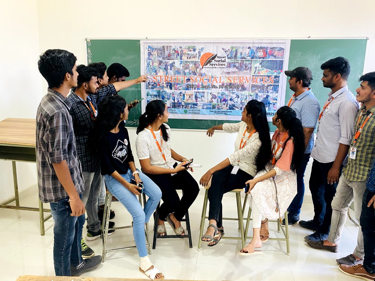 Streetsocialse1's tweet photo. SSS TEAM MEMBERS 🧡🥳💐 https://t.co/o0u17yDReR