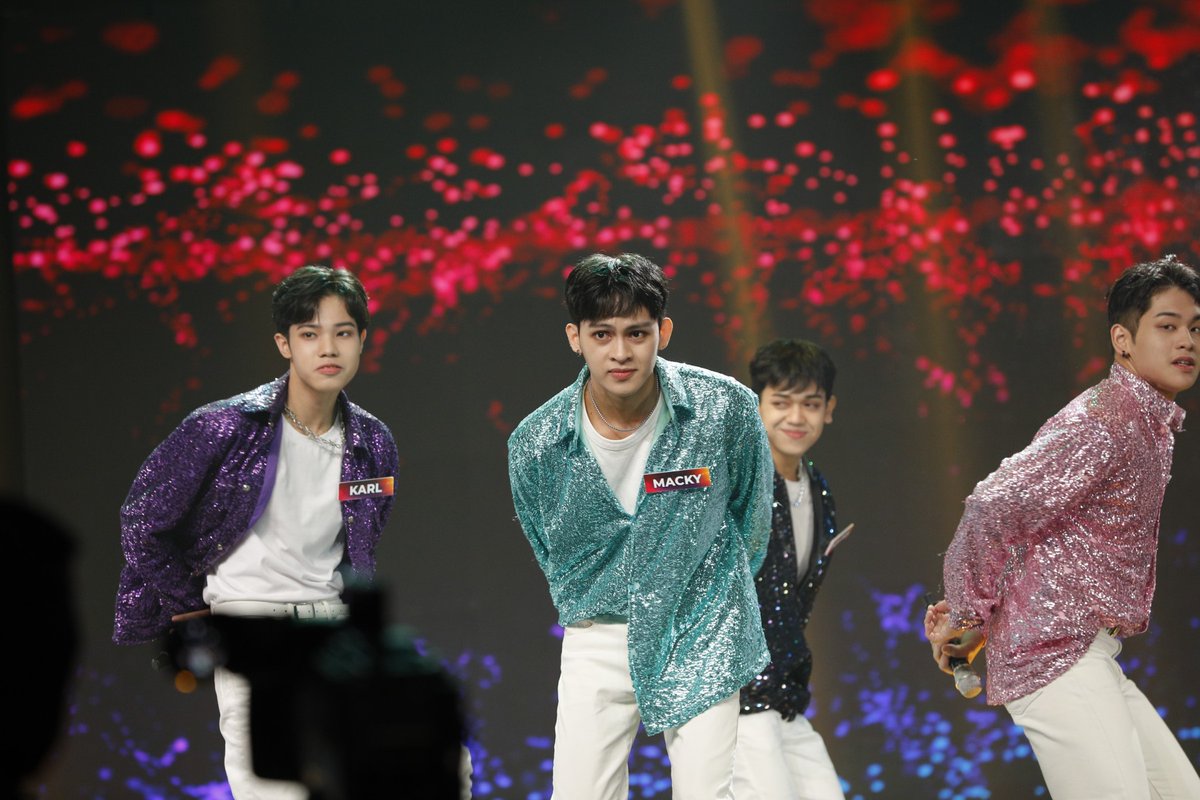 DreamMakerOfc's tweet photo. [Mission 2: Position Mission] Team BTB’s KERWIN, PAN-PAN, JOSHUA, MACKY, and KARL performing Habang Buhay by Zack Tabudlo #DreamMakerAja2023 https://t.co/BVZzB5sDK6