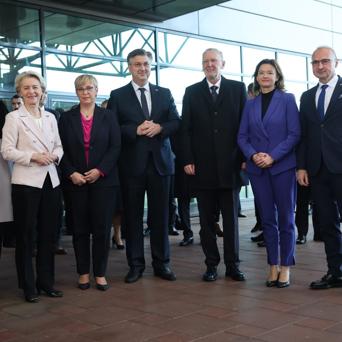 Ursula von der Leyen tweet media
