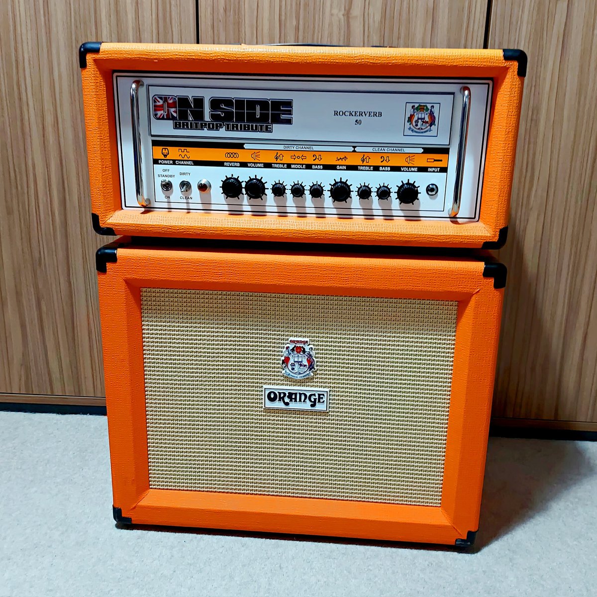 I finally bit the bullet and got an @OrangeAmps PPC112 with @celestionUK V30 for smaller gigs. Mic this thing up and it will be absolutely fine for any gig.

Which 1x12 and speaker configuration do you play?

#orangeamplifiers #ppc112 #celestionspeakersvintage30 #orangerockerverb