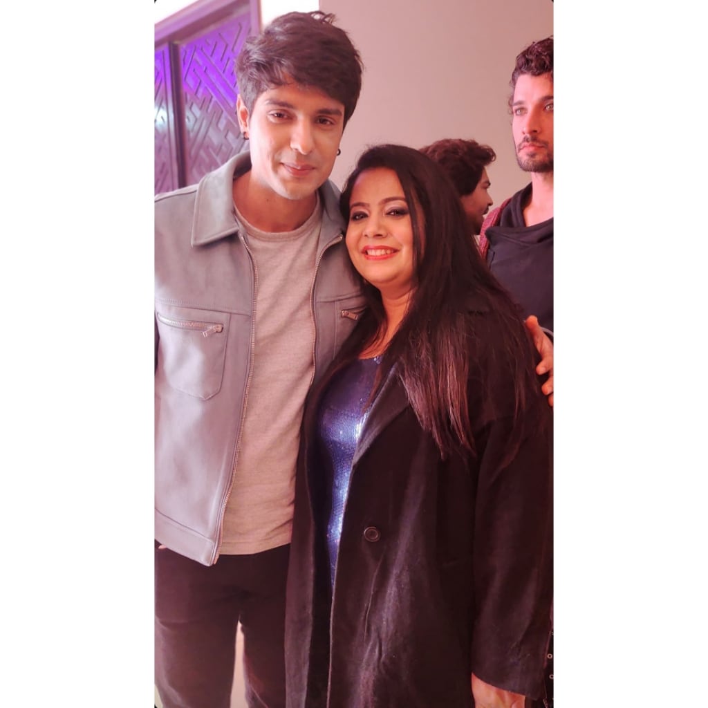ankitgupta_fc's tweet photo. Satti & Fateh Meet✨😍
Cutieee Gupta😘
I m obsessed with his ear piercing
uff his look man🔥🙈
#AnkitGupta𓃵
#Ankitgupta #Ankitians #foreverr https://t.co/cyv6lSVybj