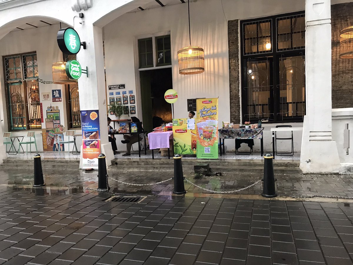 Yuk yuk yang bingung mau kemana...langsung aja ke soesmans kantoor kota lama.. bisa banget looo mampir di marii...