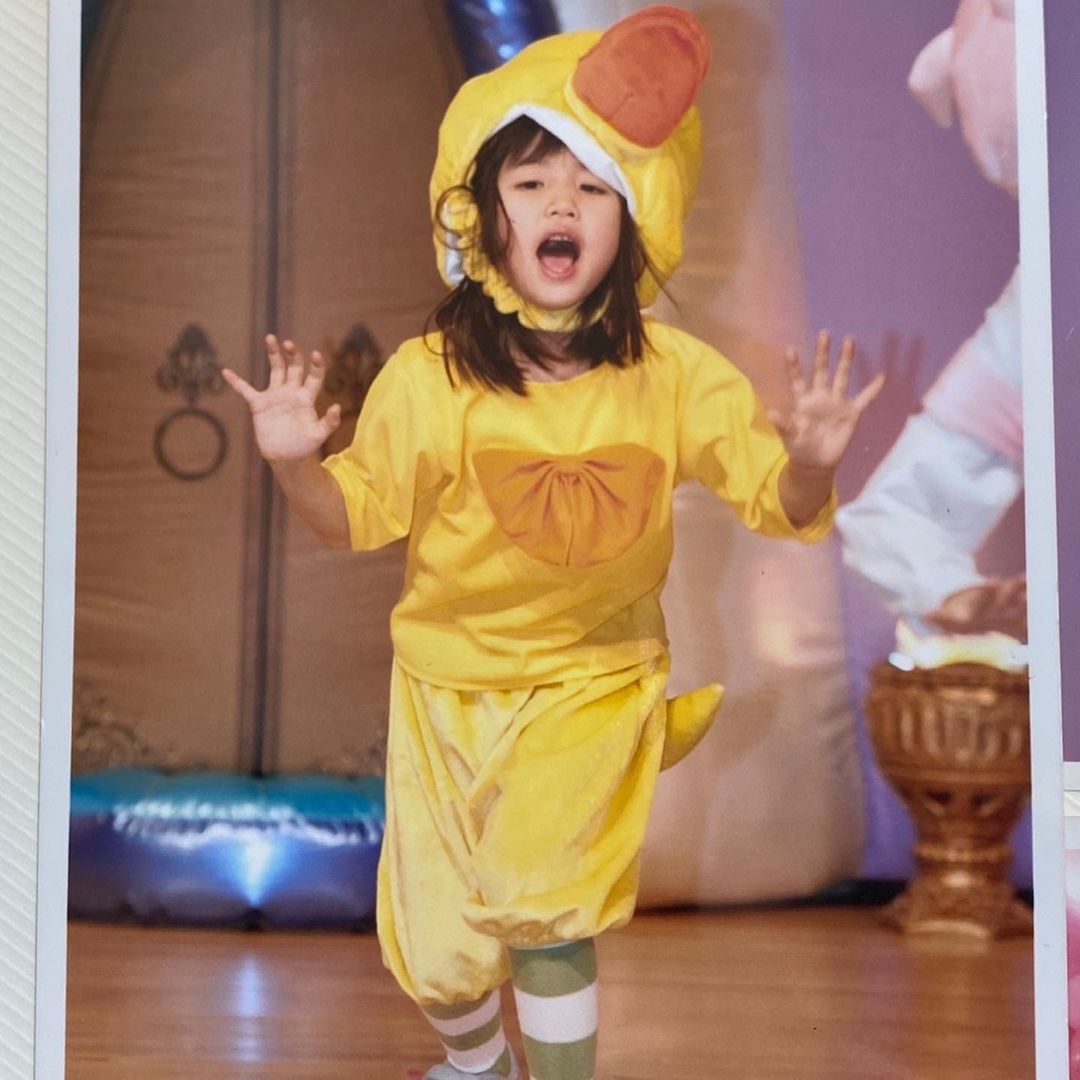 This year's goal!
Don't lose your courage in any situation!!💪

#아이칠린 #ICHILLIN #지윤 #JIYOON