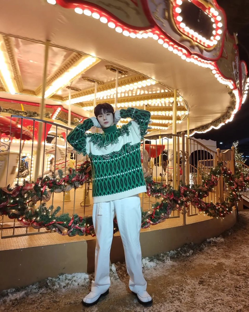 DeepBluekh's tweet image. 230101 #기현 #KIHYUN 

[ yookihhh ] 

2023년 새해가 밝았습니다
새해 복 많이 받으시고 건강하고 행복하게
한 해 보내봅시다!!!