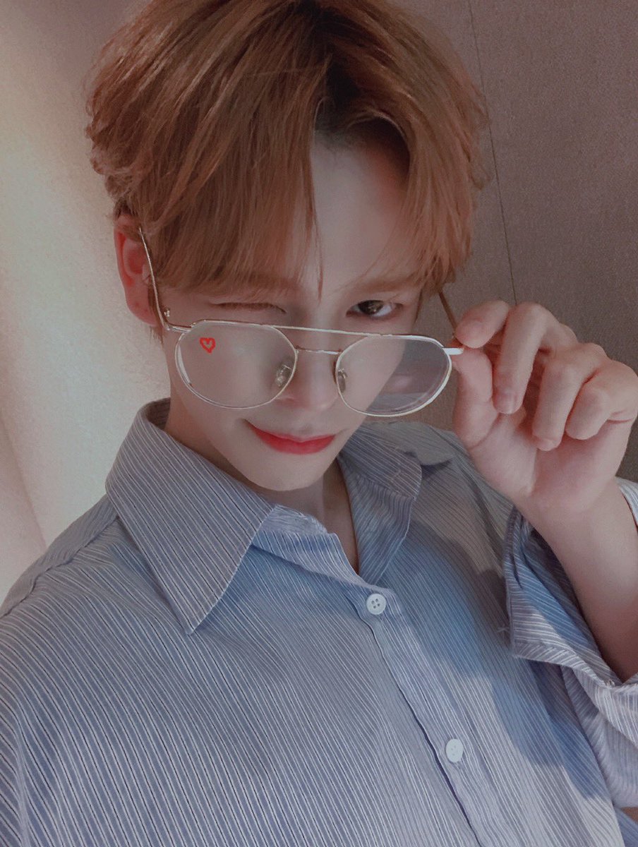 아무리 강경 흑발파여도 가끔 가끔 갈발 세림 생각나,,,,
아무래도 처음 좋아한 얼굴이니껜