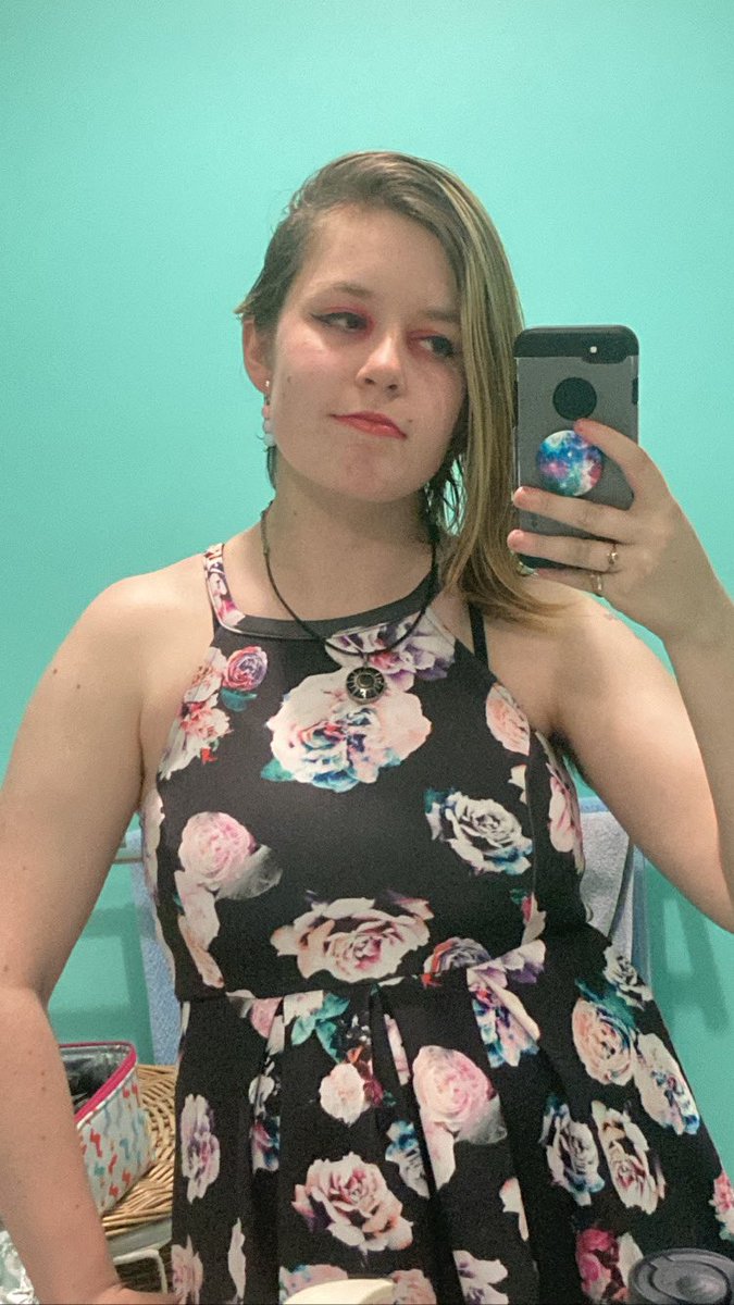 ETA COMMS OPEN!!! 📌 on Twitter "I AM THE PRETTIEST GIRL!!! SOMEONE