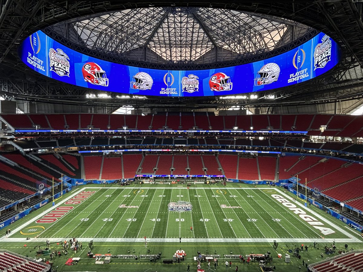 realparkmcglone's tweet photo. An incredible shift pulled by the crew. 8:00pm @CFAPeachBowl kickoff. Ready for 1:00pm kick today. 

Game 8. @AtlantaFalcons hosting @AZCardinals #RiseUp https://t.co/oteLVisQIg