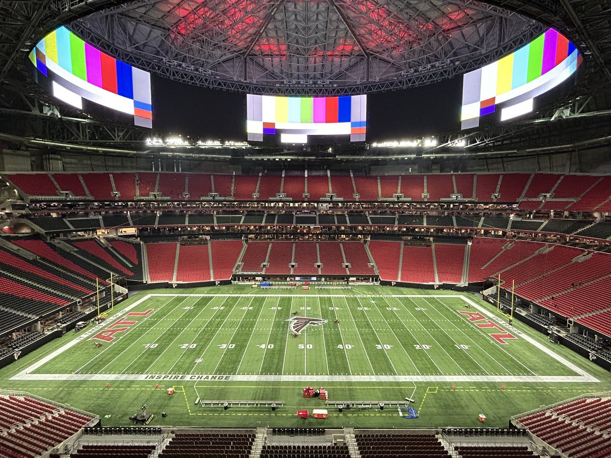 realparkmcglone's tweet photo. An incredible shift pulled by the crew. 8:00pm @CFAPeachBowl kickoff. Ready for 1:00pm kick today. 

Game 8. @AtlantaFalcons hosting @AZCardinals #RiseUp https://t.co/oteLVisQIg