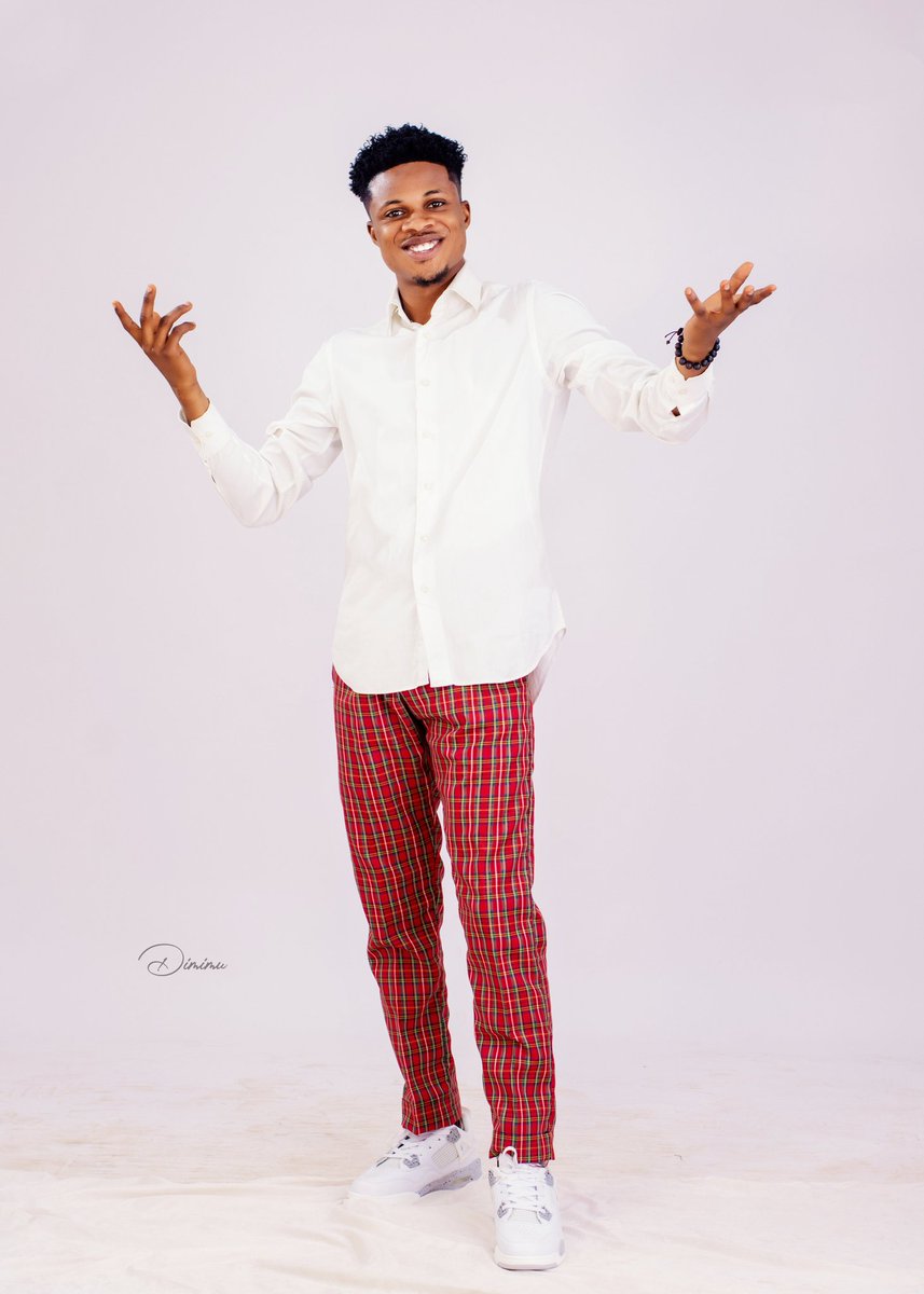 Theos_roy's tweet image. Welcome to a new dispensation 🥂❤️

#TheosBrand #Theos

📸: @dimimu_studios
Pant: @stylingbyazeez_x