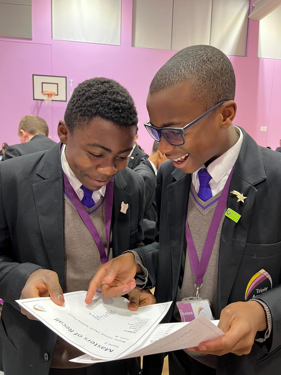 TrinityAcademyL's tweet photo. Happy New Year! We are looking forward to welcoming all our Purple Stars back to school on Wednesday! Everybody in, everybody learning, everybody growing those brilliant brains! #normaltime #breakfast #winners 💜🌟🧠 https://t.co/WVpGbyPKo7