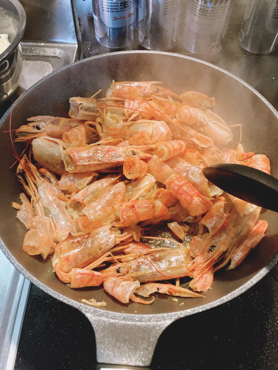 お正月のご馳走&鳥取で買ったカニとエビ🦀🦐エビの殻はビスクにして最後まで楽しむ🤤 