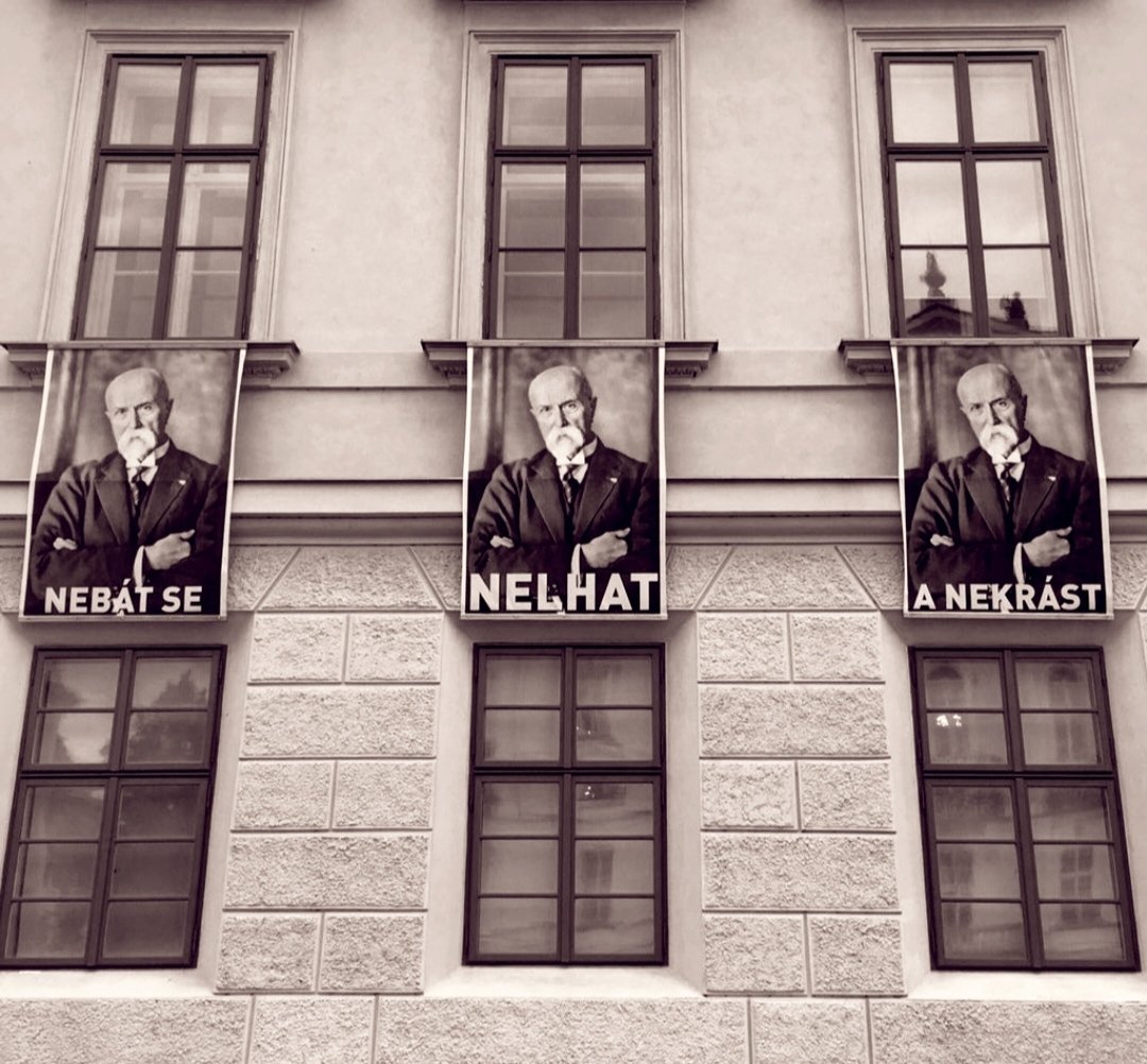 katka_nedbal's tweet photo. @CRoPlus 💬
✔️ Nebát se
✔️ Nelhat
✔️ Nekrást
... protože už velmi brzo se budeme muset kolektivně rozhodnout what's next ... #QuoVadis✌️
#30yearsOf 🇨🇿 2️⃣0️⃣2️⃣3️⃣ https://t.co/eNTsK30WI7