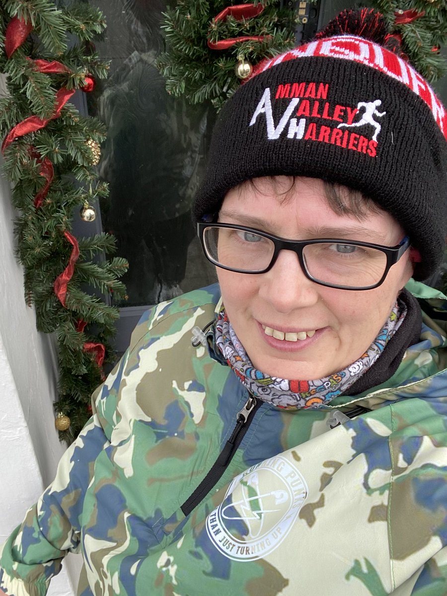 LisaDH_75's tweet photo. Donโt call it a comeback but I went out for a run. First run since October 1st. It wasnโt pretty but Iโll take it. So first day of @REDJanuaryUK โ
First run in my @runningpunks Mac.Sabbath Running jacket as well. #comebackstronger #slowandsteady #runfatgirlrun https://t.co/cPSczuggHq