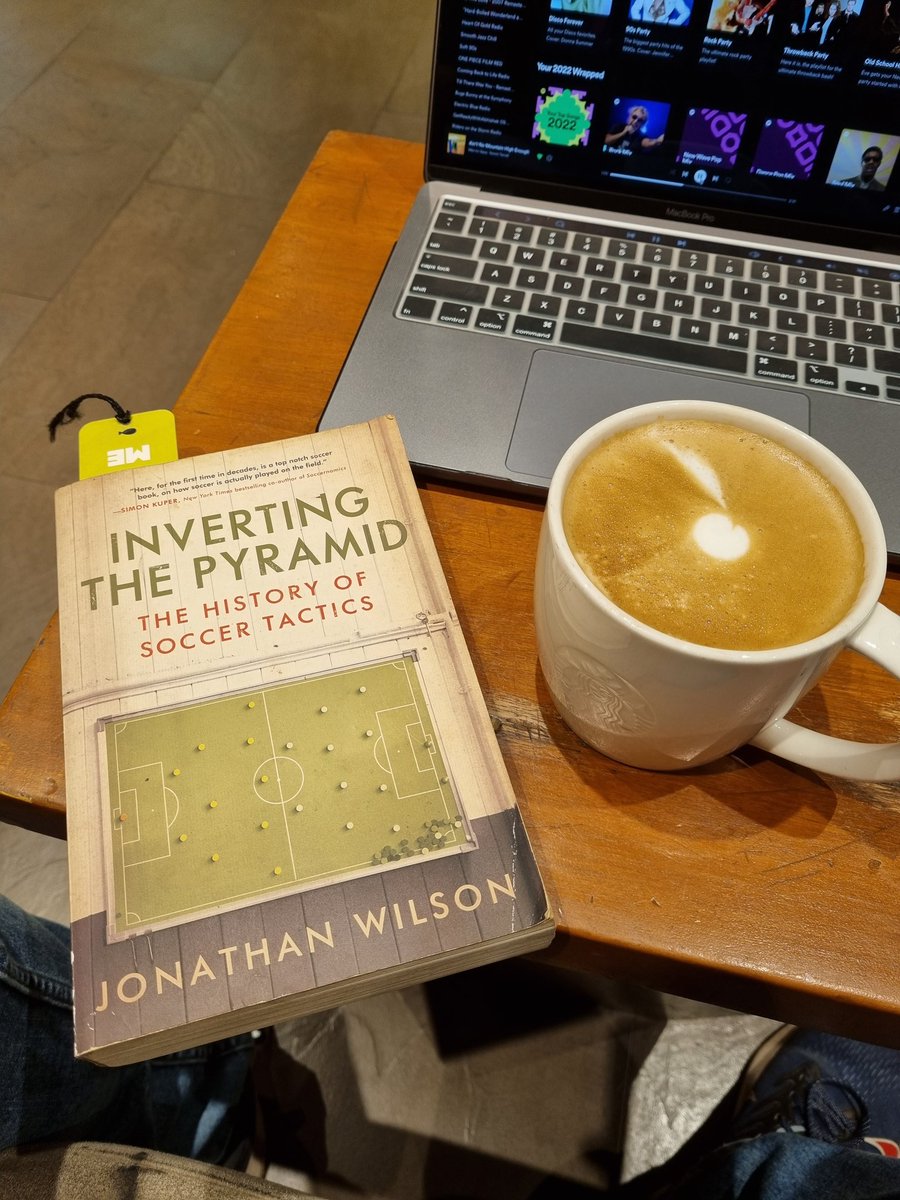 sriabh's tweet photo. Flat White at Starbucks, Powai @Starbucks @StarbucksIndia.
Reading this gem again by @jonawils - #InvertingThePyramid. https://t.co/RLnpwrBqX0