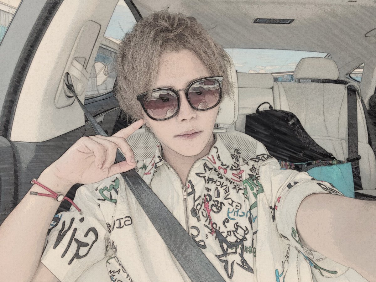 KotaEmukei's tweet photo. プロフィール

22/  女子 /  神奈川県→大阪府

推し様→こたつ🙈　ゑむ氏🧡

同担・他担 ◎

仲良くしてくれる人
一緒に推し活してくれる人

♡ or RTで気になる方お迎えします🐕‍🦺

本垢は、プロフィールにあります！そっちもお願いします🤲 https://t.co/FZ6I2cxjqc