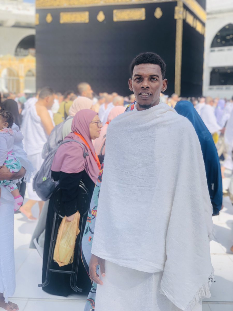 __M7MD__A7MED__'s tweet photo. اجمل بداية سنة😍♥️. https://t.co/WKoUFNGsSy
