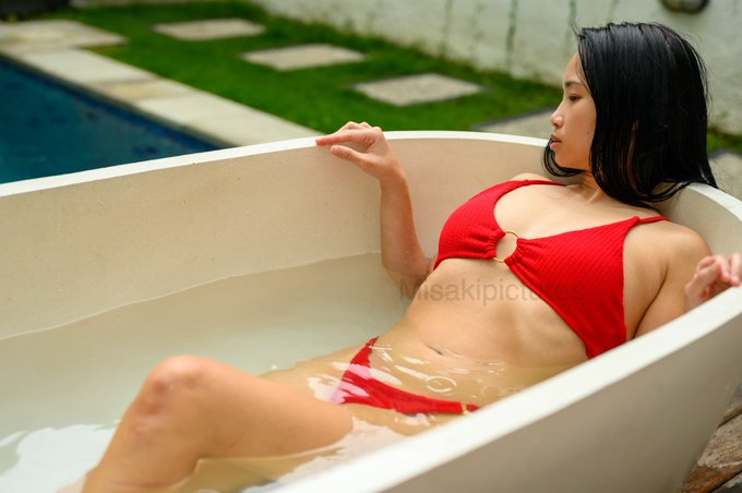 Happy new year 🥳 https://t.co/Wmju8PU6VZ