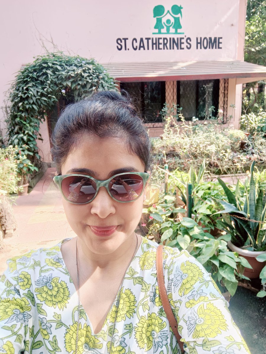 Stepping into the new year with a visit to the St.Catherine Orphan Home, Mumbai.And it was worth every moment. The #orphans and #oldage homes are doing their bit but they would always appreciate an act of generosity from the fortunate. A VERY HAPPY NEW YEAR to All! Love &amp; Peace🌷