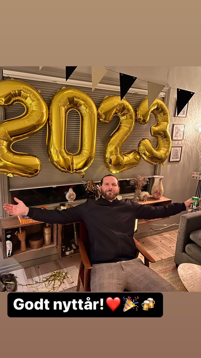 Absurdpostal's tweet image. 