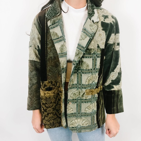trendyposhmark's tweet photo. So good I had to share! Check out all the items I'm loving on @Poshmarkapp from @amylawler433 #poshmark #fashion #style #shopmycloset #driftwood #vintage #printfresh: https://t.co/wwhOnRz3oV https://t.co/5v1Trj2PMj