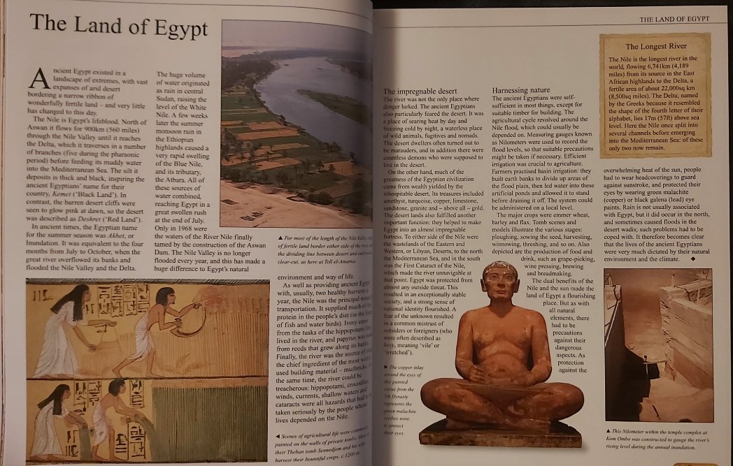 **📚 Book Giveaway 📚**
Thick, heavy, glossy, illustrated book. 
"Ancient Egypt, An Illustrated History " by Lorna Oakes &amp; Lucia Gahlin. Simply retweet to enter. Winner will be drawn at random. Entries up until the 31st January. Good luck! 🤞😊