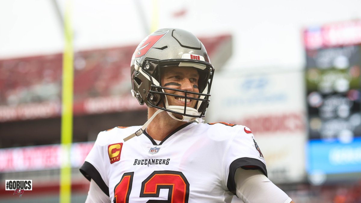 Buccaneers's tweet photo. Mood when it's game day 😁 https://t.co/tFKQjD15ft