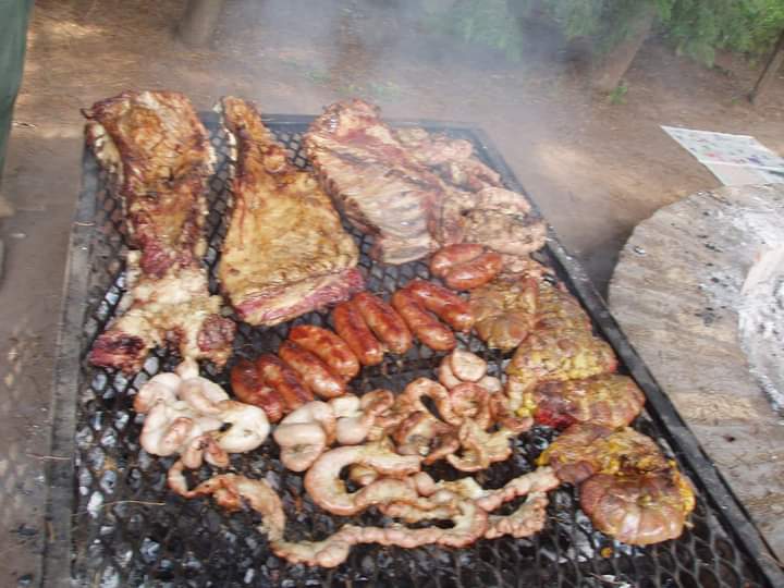 sgodelesteronet's tweet photo. La boca se nos hace agua 🤤

Imágenes de nuestra serie #SaboresDelEstero 🤤

#SantiagoDelEstero #Santiagueñidad #ComidasCriollas #ComidasRegionales #Empanadas #Humita #Aloja #rosquetes #Asao #Asado #locosxelasado #lomito #SangucheDeMilanesa #TortillaSantiagueña #Tortilla https://t.co/rbC3Q4KdYz
