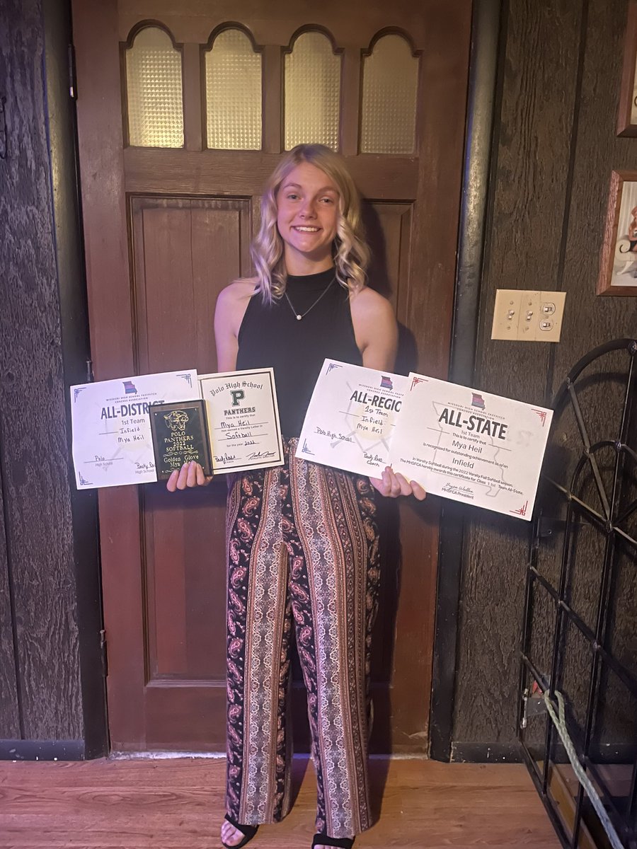 MyaHeil33's tweet photo. 1st team All District
Another Varsity Letter
Golden Glove Award 
1st All Region 
1st Team All State https://t.co/JG26Clp9xJ