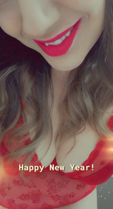 Chi gode a Capodanno&hellip; gode tutto l&rsquo;anno!!! Vuoi farlo con me? https://t.co/ywXbz5QN25 @MondoCamGirls<a href="/tag/lips"class="tags"><span>#lips</span></a><a href="/tag/kitty"class="tags"><span>#kitty</span></a><a href="/tag/hot"class="tags"><span>#hot</span></a><a href="/tag/boobs"class="tags"><span>#boobs</span></a><a href="/tag/pussycat"class="tags"><span>#pussycat</span></a><a href="/tag/camgirl"class="tags"><span>#camgirl</span></a>