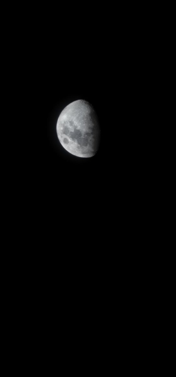 maulanagitar's tweet photo. Page 2 of 365

Bulan malam ini, 
Sinarnya begitu menawan walaupun ia hanya menampakan setengah dari keanggunannya.
Sinar yg menamani rasa lelah ini, perjuangan ini, langkah kaki ini.
Terimakasih tuhan atas segala nikmatmu. Aku bersyukur atas apapun yang terjadi. https://t.co/jbgtSbx2Ie