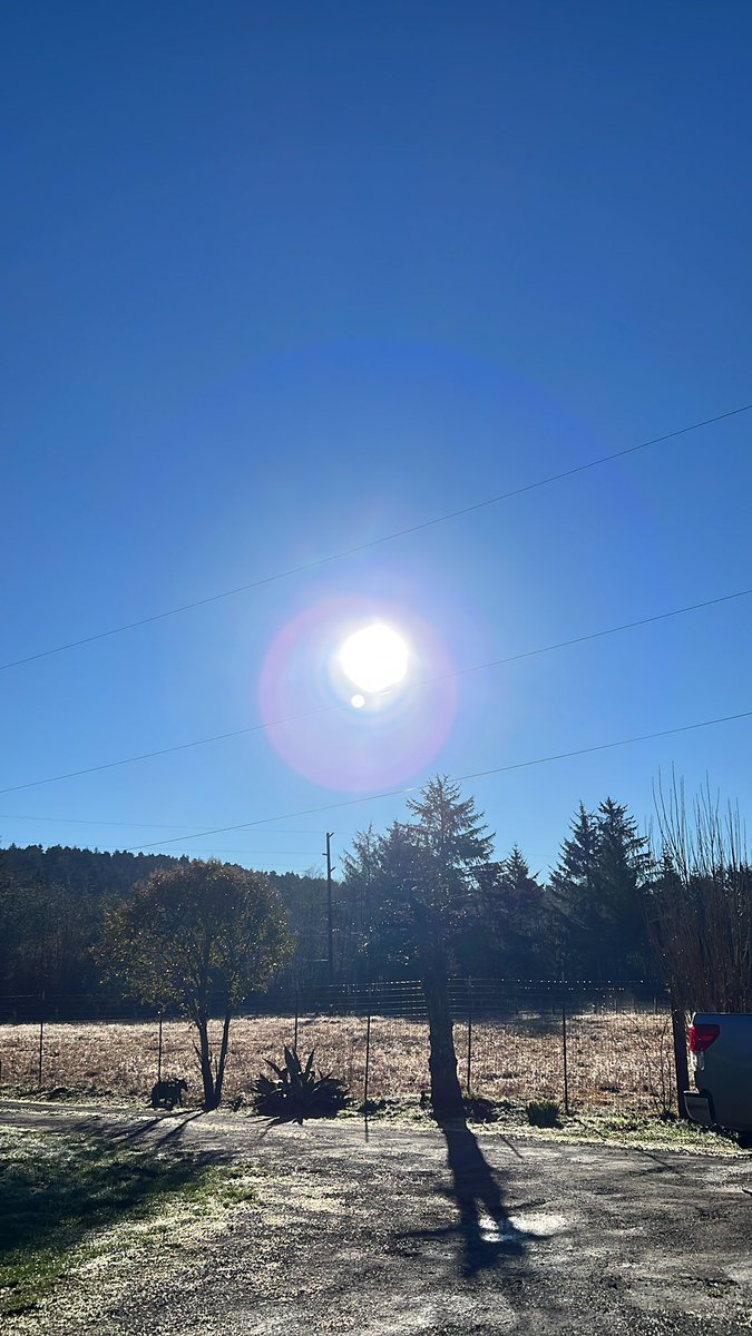 Morning #Sun I call yah sun, cause you shine like one. #1stPicOfTheNewYear #ElSol #TheSun #Mine #Me #iPhone13ProMax #iPhonePhotography #CrescentCity #California #NorthernCalifornia #DelNorteCounty