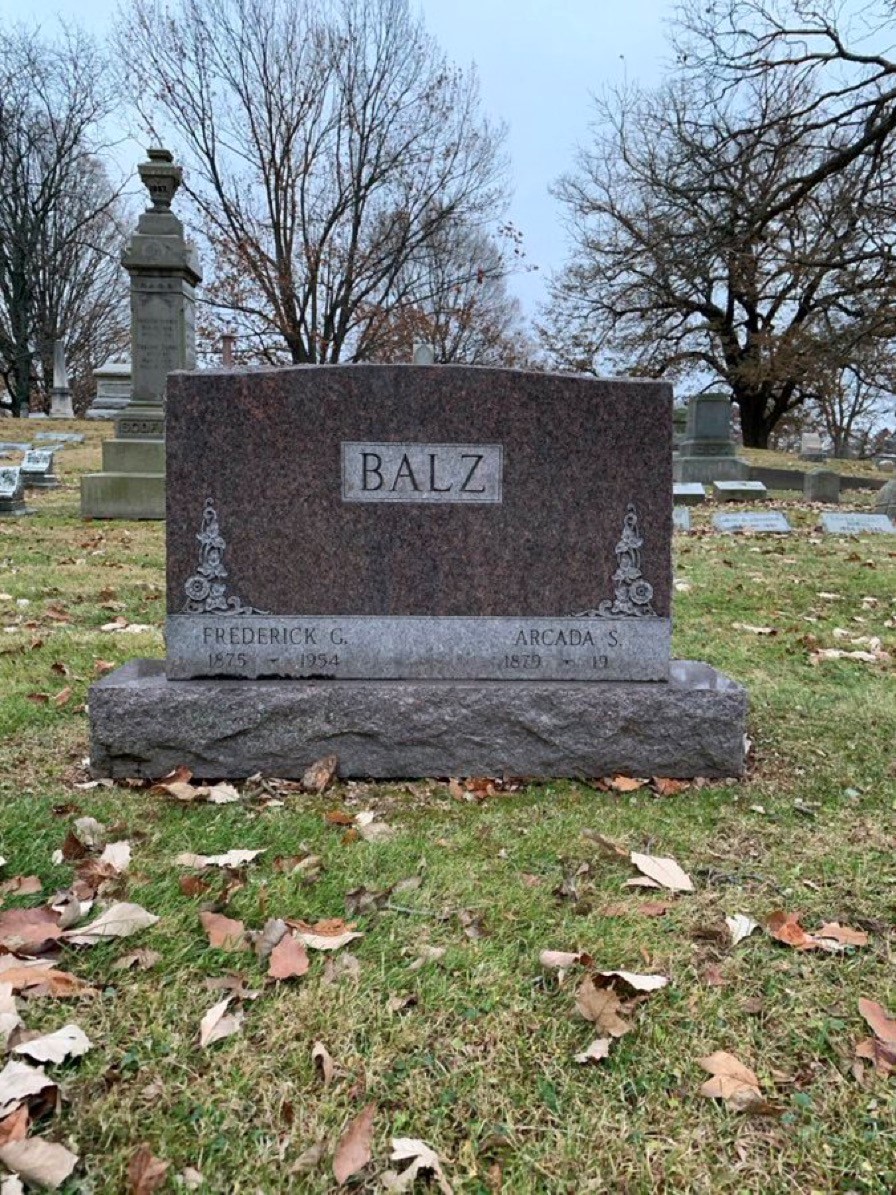 CrownHillCem's tweet photo. (1/3) Arcada Stark Balz (12/31/1879-8/18/1973) Born in Bloomington but raised in Colorado and Kansas before coming to Indianapolis, Arcada taught before becoming active in Women’s Clubs, eventually taking leadership roles. 
#womensenators #indianastatememorial https://t.co/FAsV17nMzI