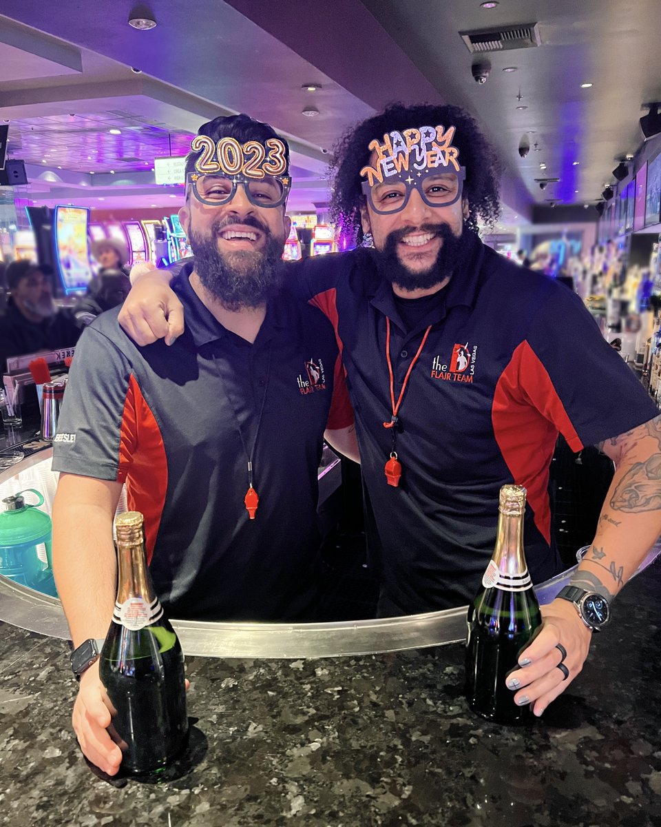 theDlasvegas's tweet photo. Celebrating the new year in style… 🤩

Our party is still going strong! Make your first bar visit of 2023 our high-energy, world-famous #LONGBAR. See you there! 🍻

#theDLasVegas https://t.co/dZ4vF8BIMO