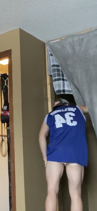 POV: I see catch you checking me out 😈 https://t.co/ARUuZX74VQ