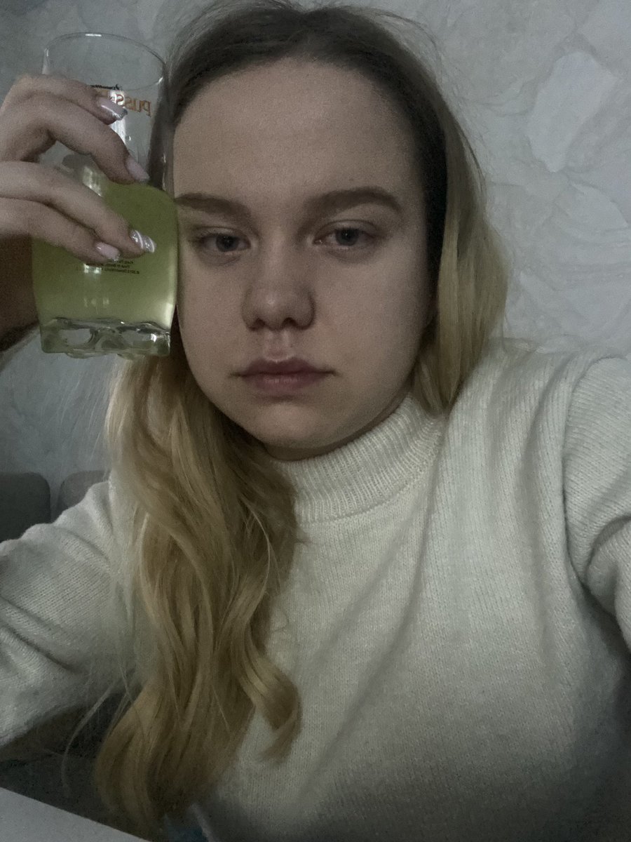 Little_V_13's tweet photo. Гудмонинг 2023🥳 https://t.co/M07VrRVMtM