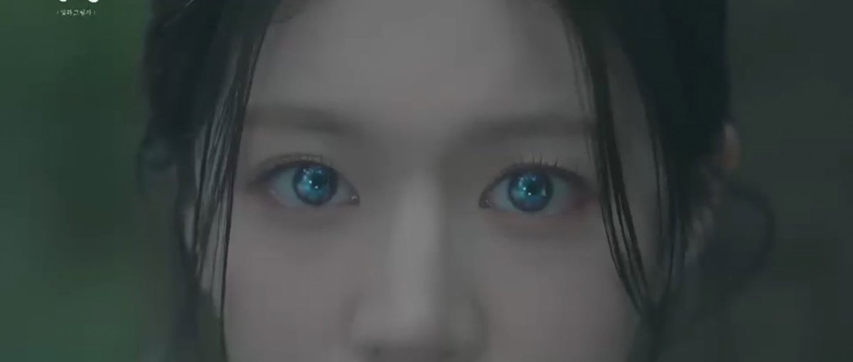 chwfilm's tweet photo. "who are you?" HE SAW THE BLUE MARK

#AlchemyOfSouls2
#AlchemyOfSouls2Ep8 https://t.co/vjKfgxwpjA